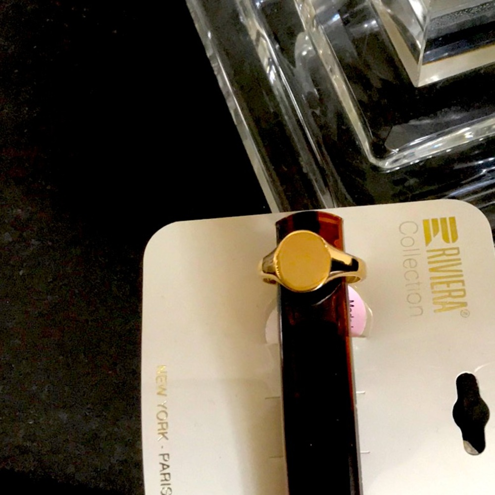 BRAND NEW 14K  SOLID GOLD  RING